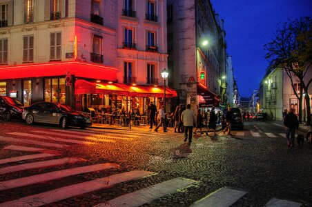 Montmartre building evening photo