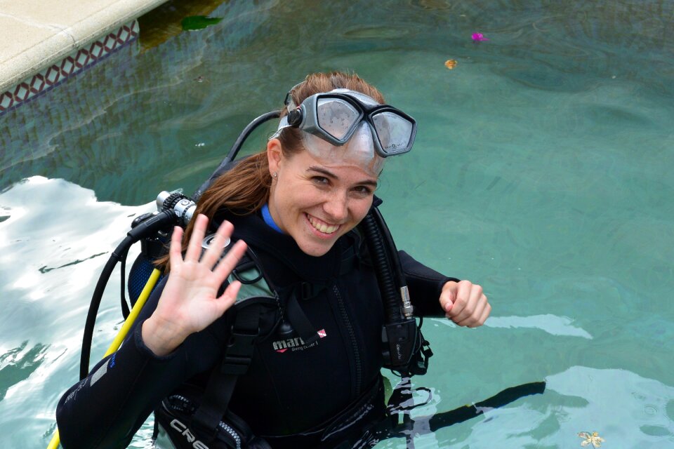 Diving water divers