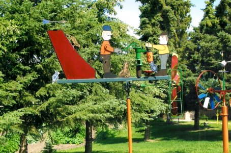 Middle Lake, Saskatchewan - Water Pump Weather Vane