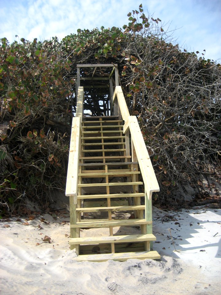 Archie Carr - repaired crossover bridge and stairs front view