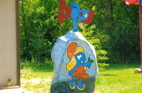Middle Lake, Saskatchewan - Hefty & Smurfet Smurfs