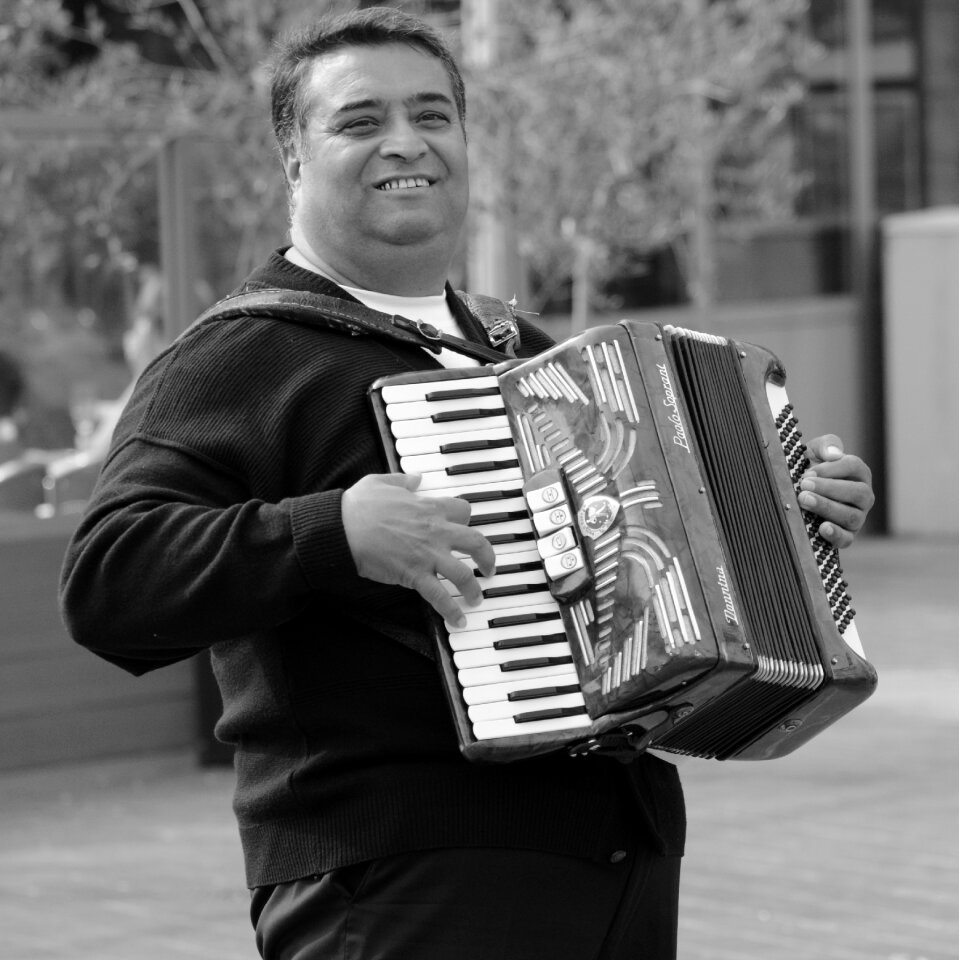 Play musical instrument keys