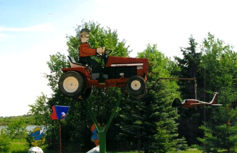 Middle Lake, Saskatchewan - Tractor Weather Vane