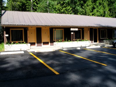 Apgar Village Lodge photo