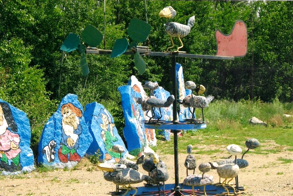 Middle Lake, SK - Dodo Bird Weather Vane