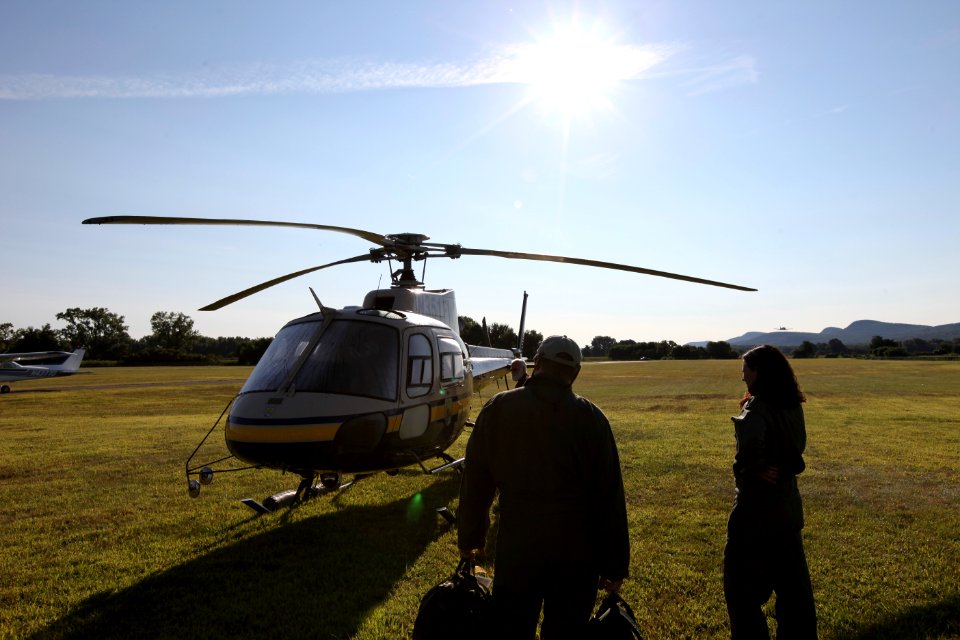 Boarding the helicopter for the flyovers - Day 1 - Long Island NWR (NY)