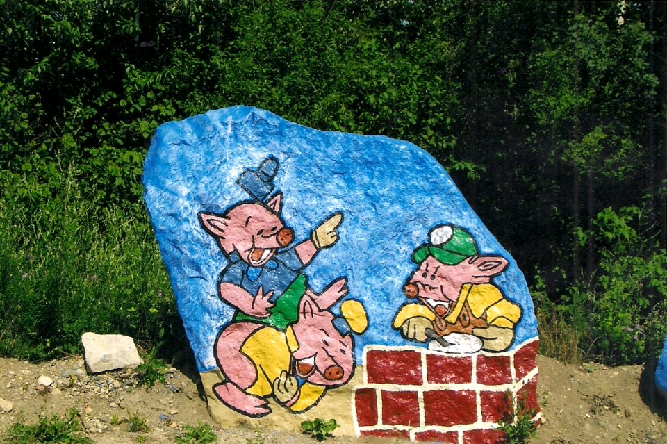 Middle Lake, Saskatchewan - 3 Little Pigs