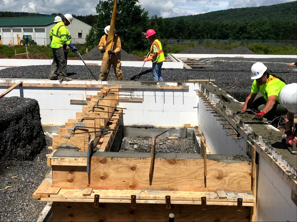 Stem wall pour close-up shot