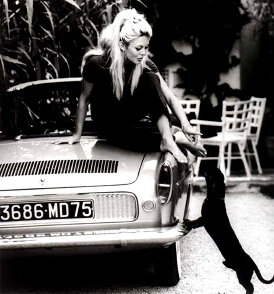Brigitte Bardot, (Renault Florida).