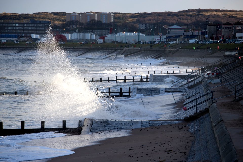 Waves crashing on Aberdeen Beach
