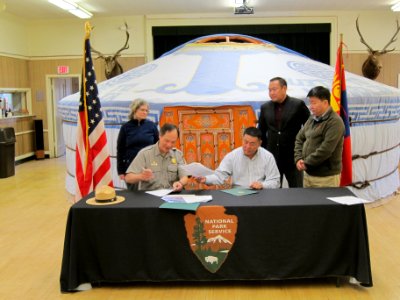 Signing of the Sister Park Agreement, October 2015