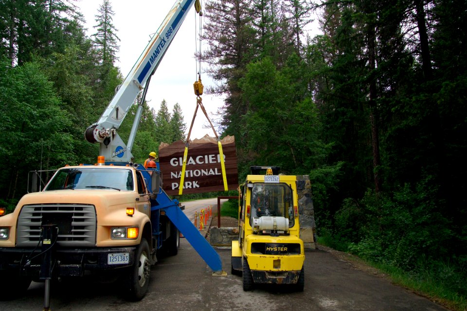 2006 Installation of New West Entrance Sign photo