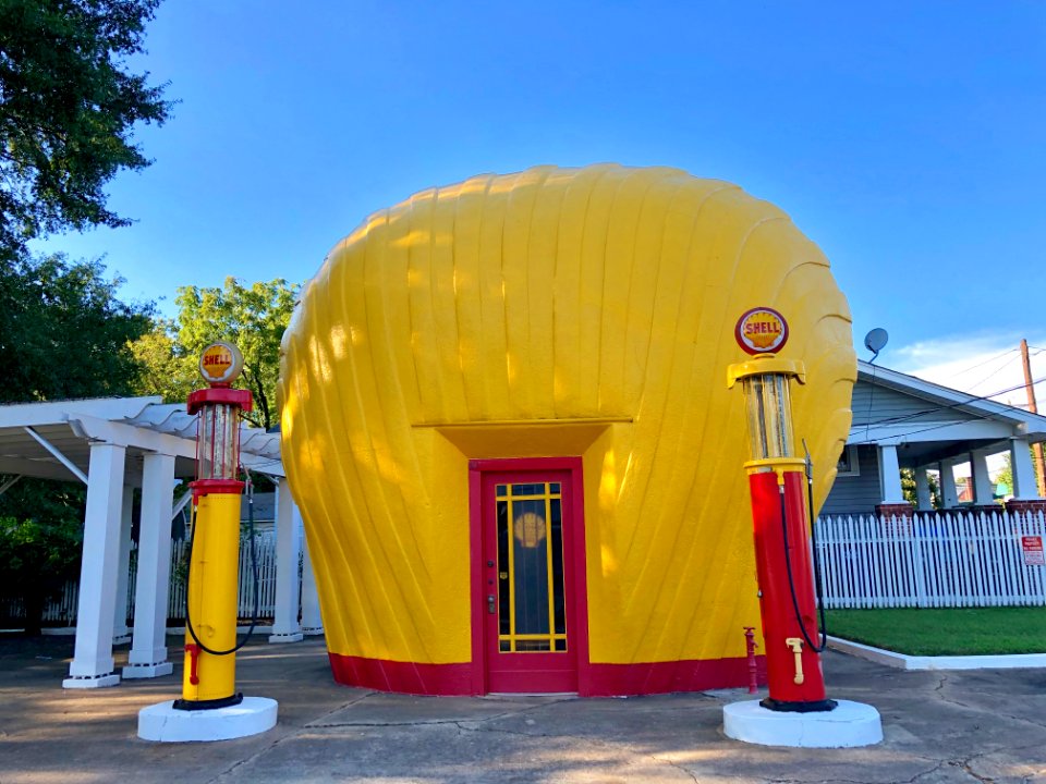Shell-Shaped Shell Service Station, Waughtown, Winston-Salem, NC