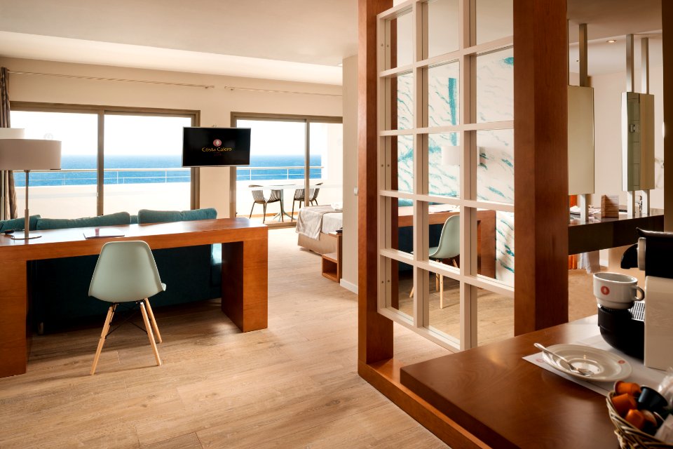 Junior Suite Select