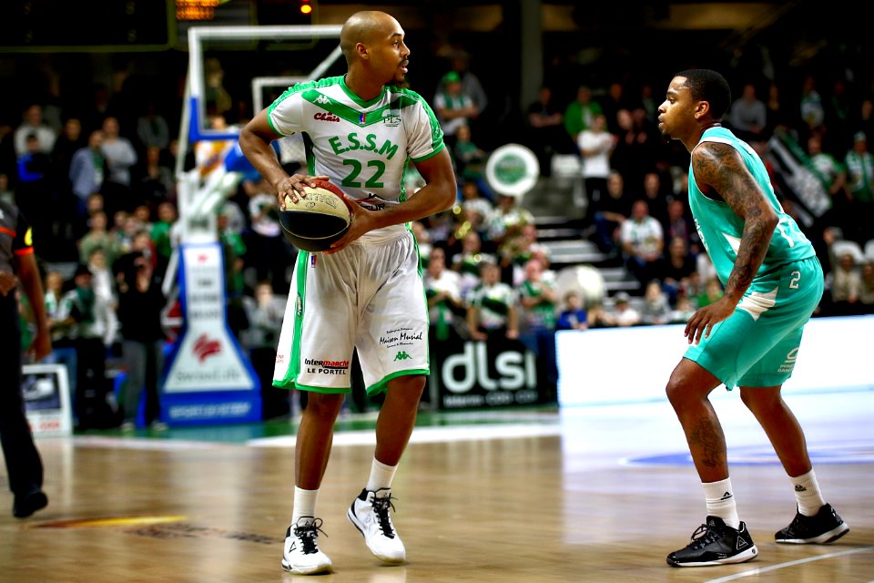 ESSM LE PORTEL - PAU LACQ ORTHEZ 8