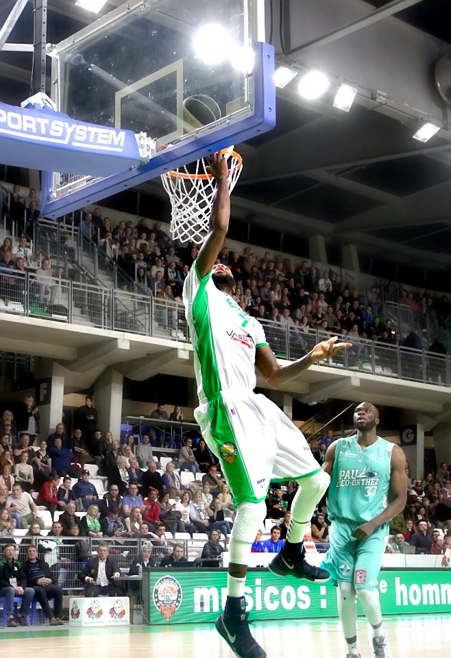 ESSM LE PORTEL - PAU LACQ ORTHEZ 17