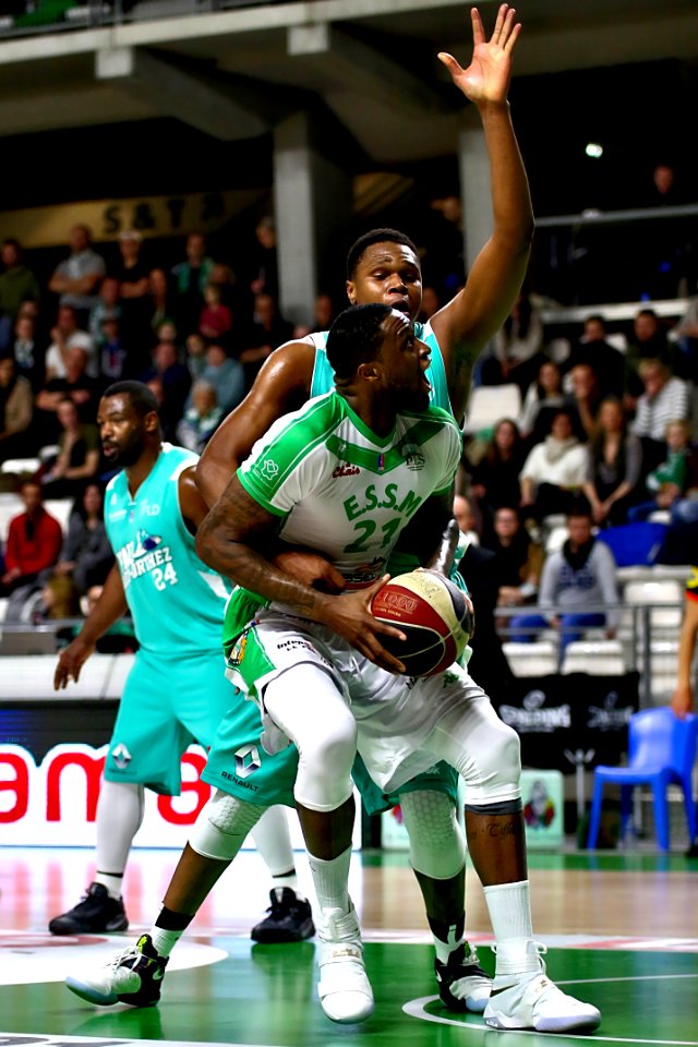 ESSM LE PORTEL - PAU LACQ ORTHEZ 11
