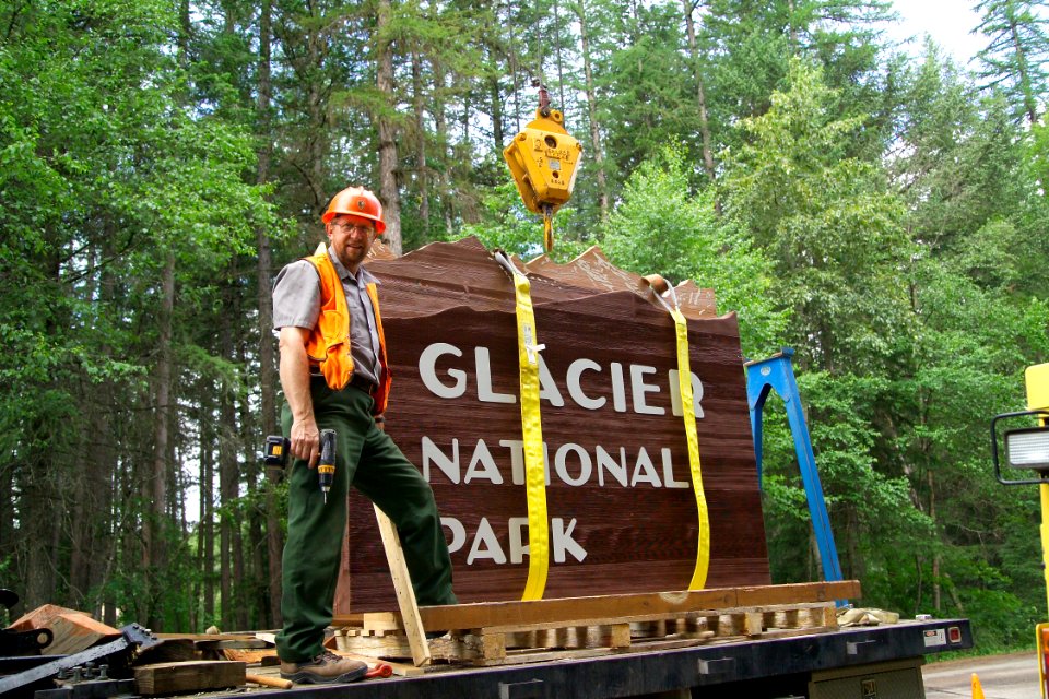 2006 Installation of New West Entrance Sign photo