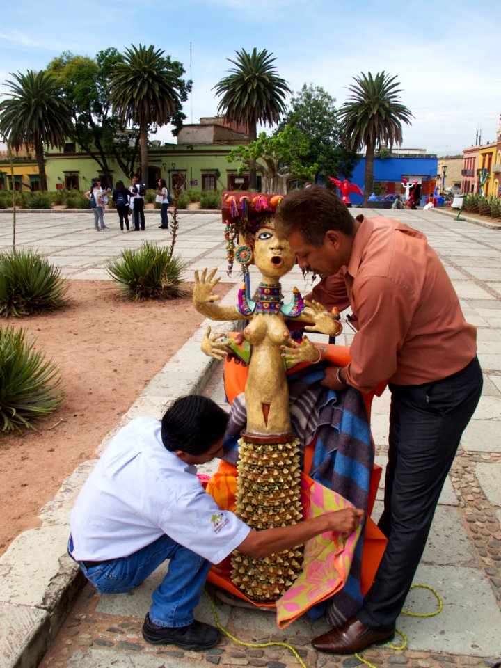 Yaxchibonam Statue
