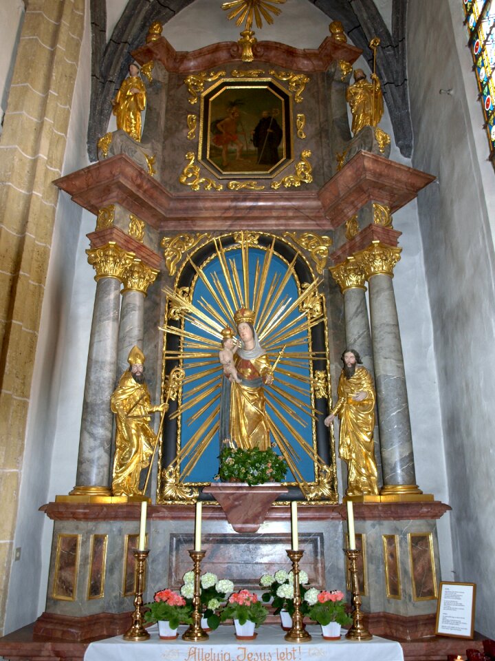 Interior altar catholic