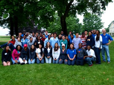 Group shot of the 2010 CIP crew. photo
