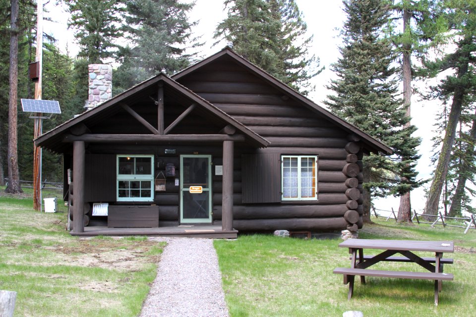 Bowman Lake Ranger Station
