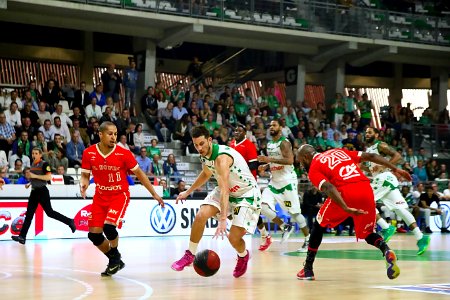 ESSM BOURG EN BRESSE PRO B BASKET