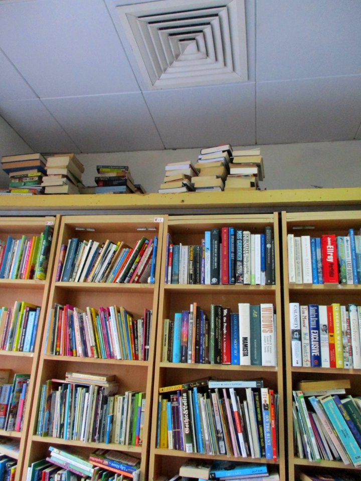Thrift Bookshop - مكتبة ثرفت