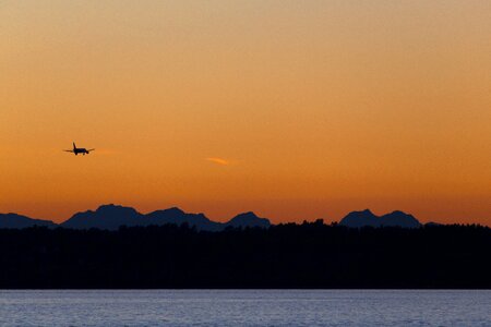 Ocean water flight photo