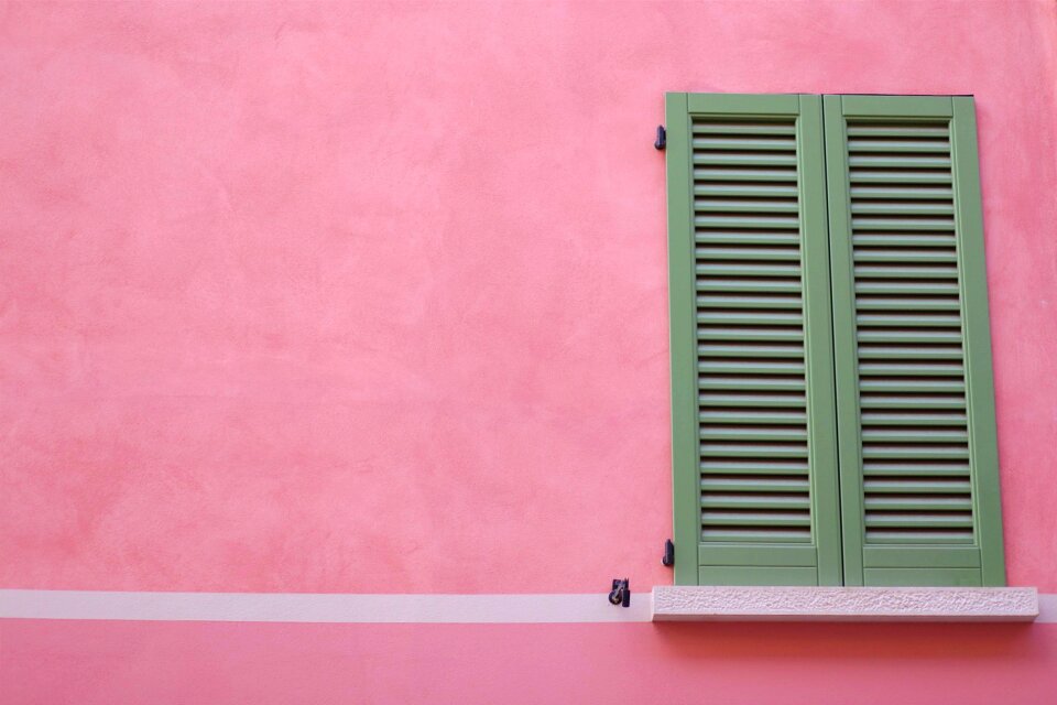 Wall house architecture