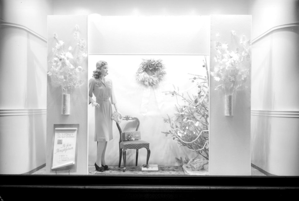Hudson's Bay windows, Christmas 1943