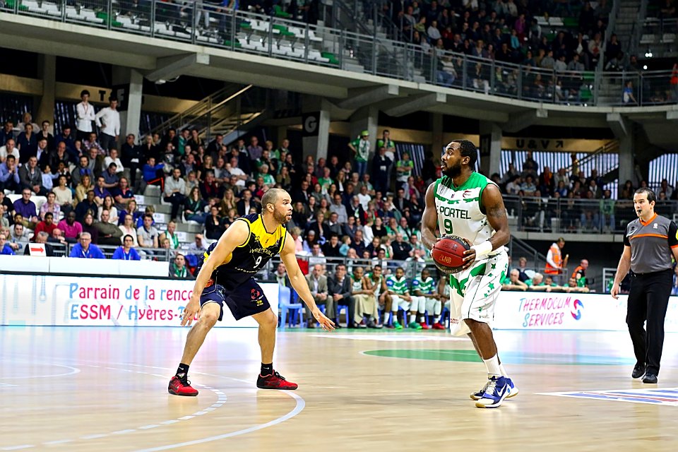 ESSM TOULON PRO B BASKET