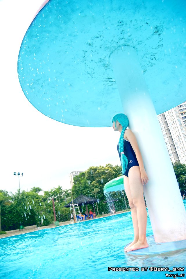 初音ミク、スク水