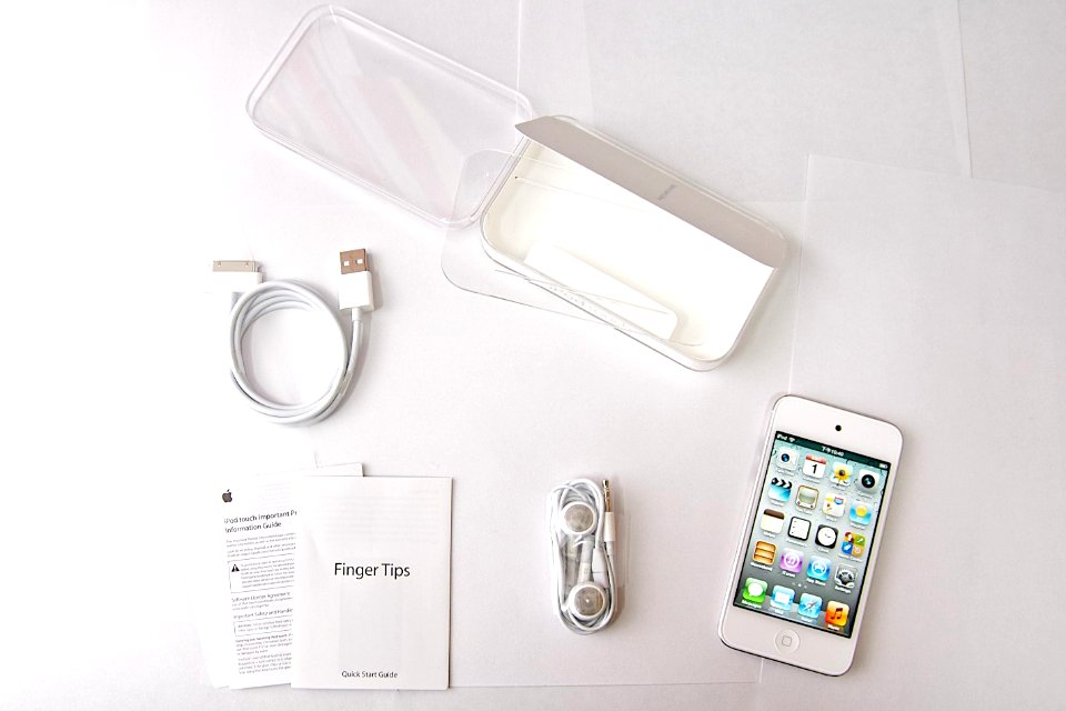2012 :iPod touch 4 white [09]