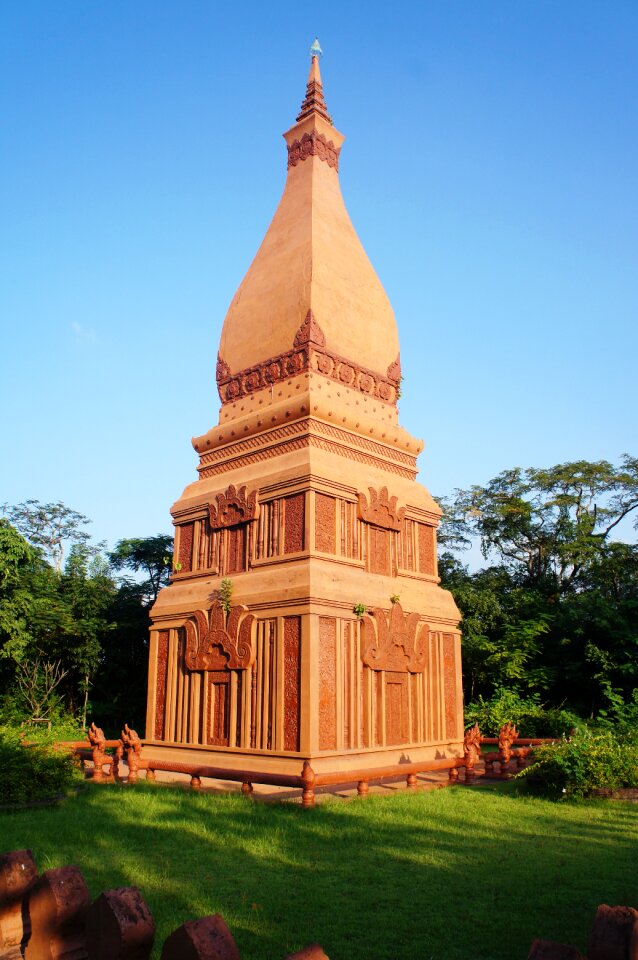 Phathot's picture measure phra tha tu