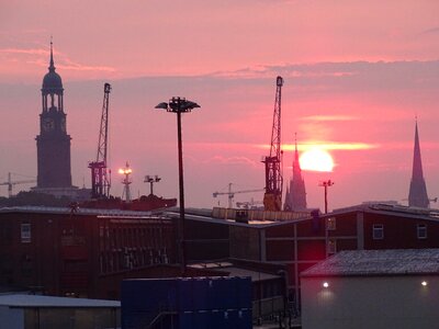 Skies hamburg red sky