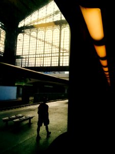 Passengers rush at the last minute to join the 11:26 Paris Austerlitz to Orléans Intercities train.