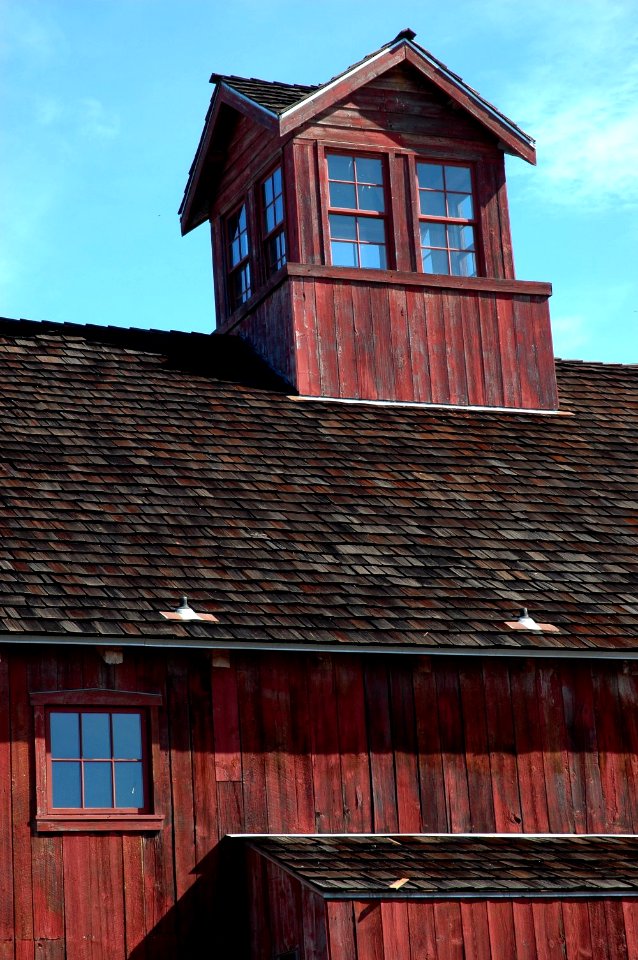 Nickel Nickel barn