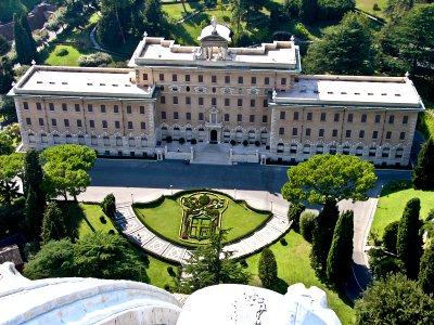 Vatican: rooftop view of a mansion