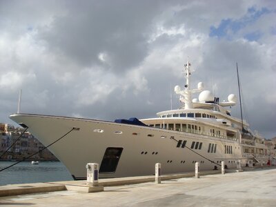 Vessel boat port photo