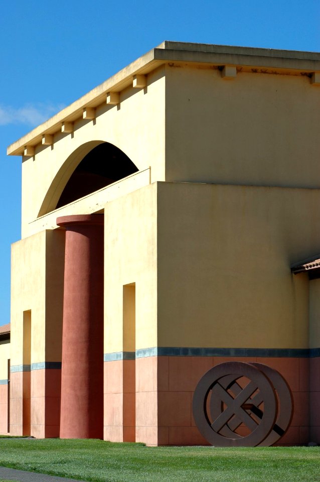 Clos Pegase front