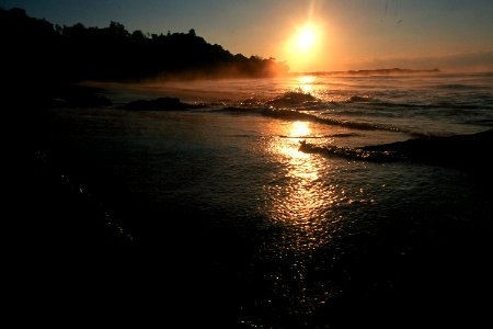 Oz-sunrise-from-sea photo