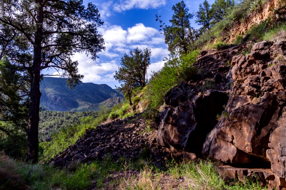 Flume Trail to the old Fossil Creek Dam
