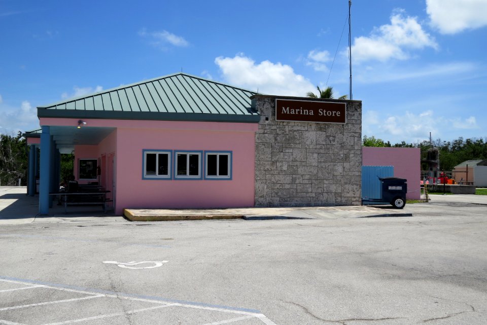 Flamingo Marina Store