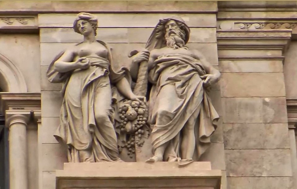 Budapest sculpture