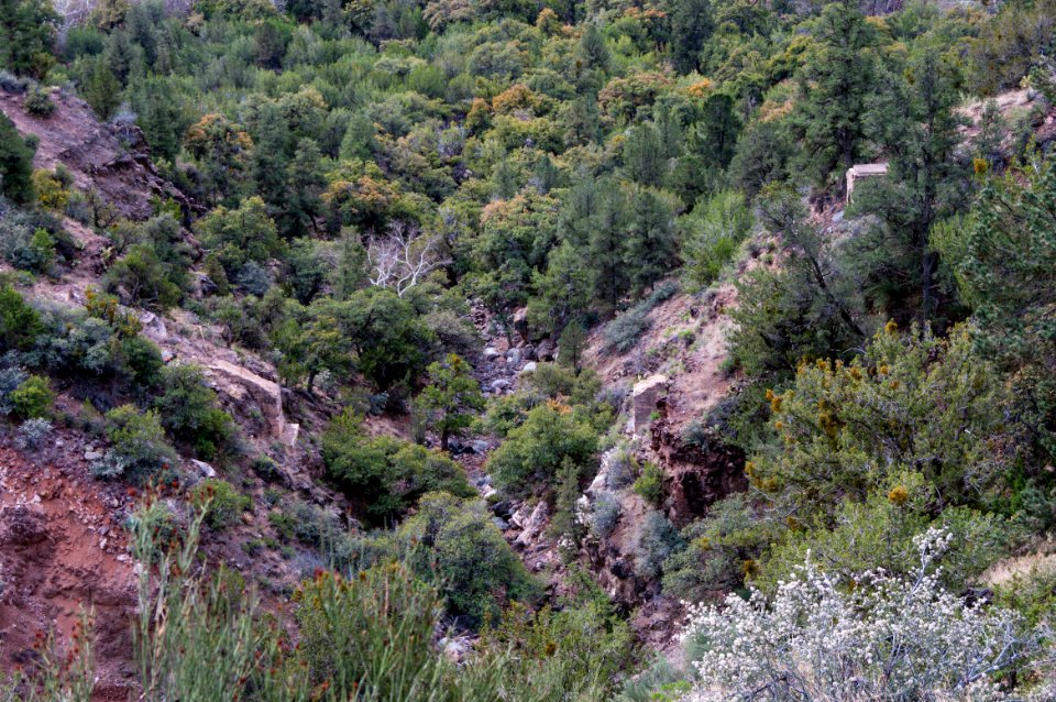 Flume Trail to Fossil Creek Dam