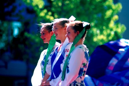 3girl-ready photo