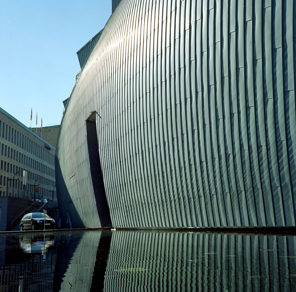 Kiasma back of building