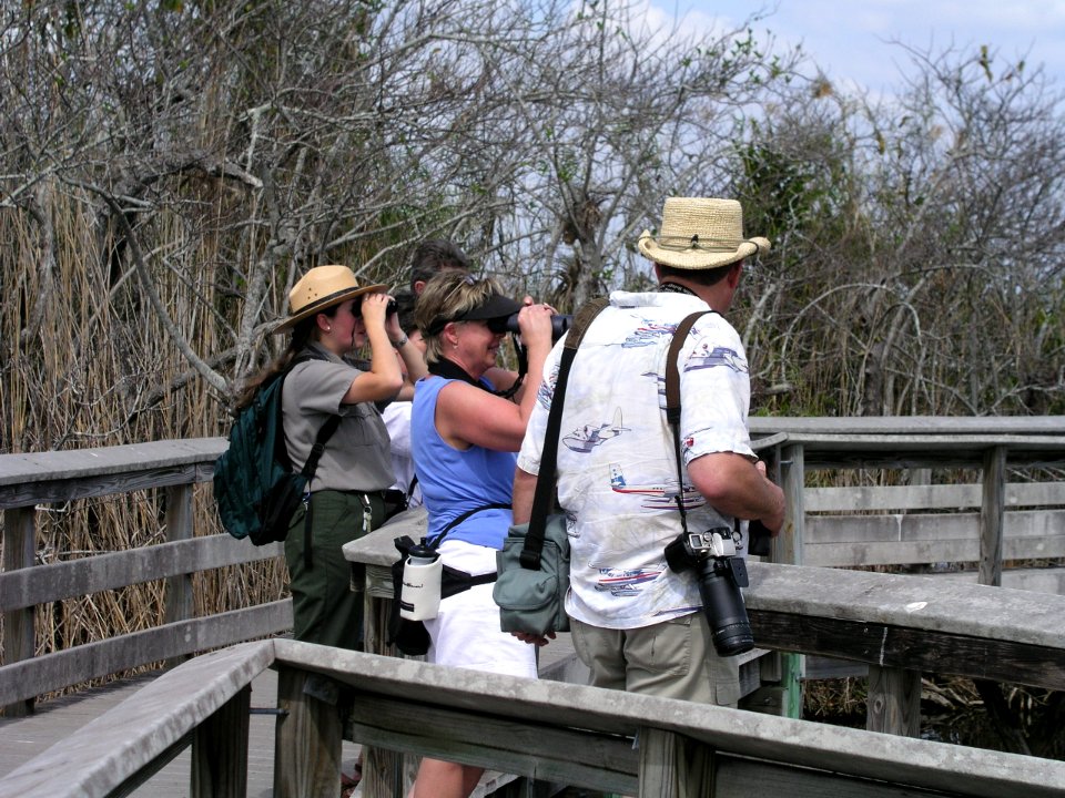 Park Ranger Interpretation (guided walk), NPS Photo