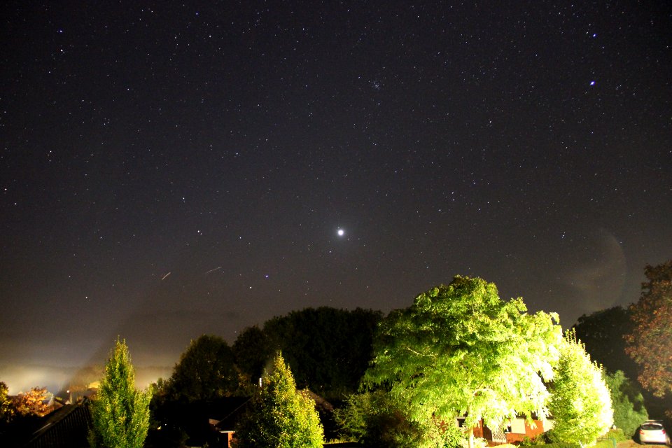 Venus und Mars im Sternbild Löwe